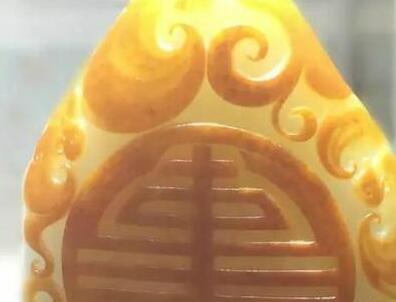 和田玉市场上的怪现象:籽料原石比成品贵 和田玉市场上的怪现象:籽料原石比成品贵